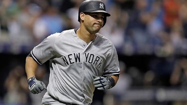 Sánchez encabezó la victoria de los Yankees sobre los Rays al batear de 4-3 con cinco impulsadas