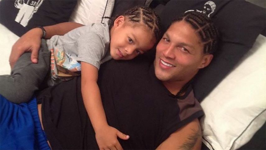 El jugador venezolano acompañado de uno de sus hijos.