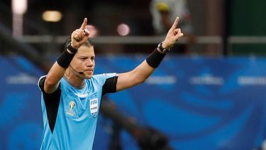 En la primera fase del torneo, según información recogida por EFE, se recurrió a la revisión de video en 17 ocasiones, 7 de ellas por dudas sobre validez de un gol, mientras que en cuartos de final fueron anulados 5 tantos con este recurso