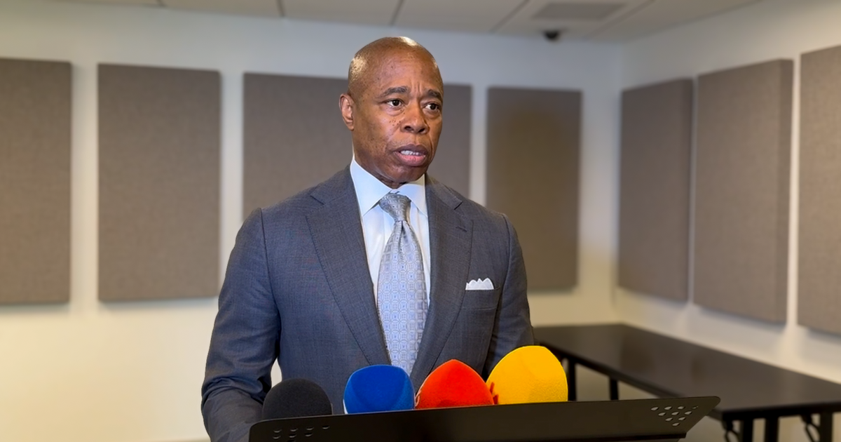 Departamento de Justicia demanda al alcalde de Nueva York por obstruir políticas migratorias