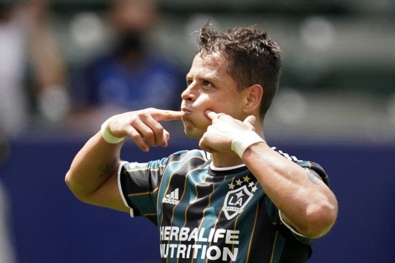 Ex esposa de Javier Chicharito Hernández solicitó manutención total en la  corte