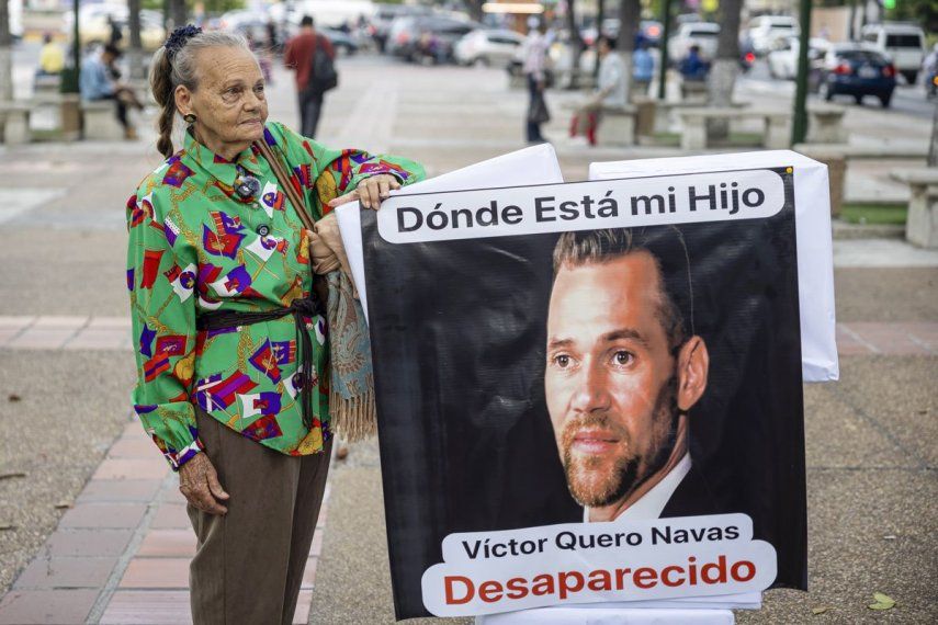 El silencio administrativo fue laúnica respuesta que recibió la señora Carmen Teresa Navas, de 82 años, ante la exigencia de conocer el paradero de su hijo detenido (EFE)