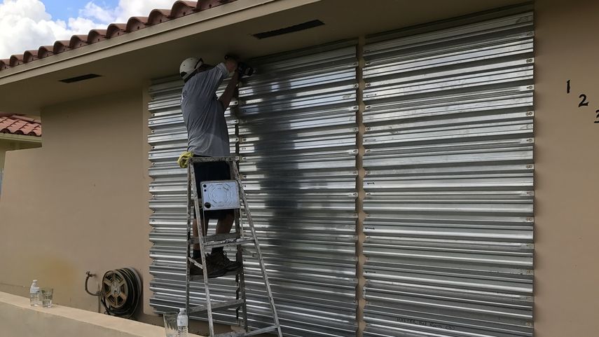 Autoridades dicen que ya pasó el momento de proteger las viviendas, debido a que se avecinan fuertes vientos.&nbsp;