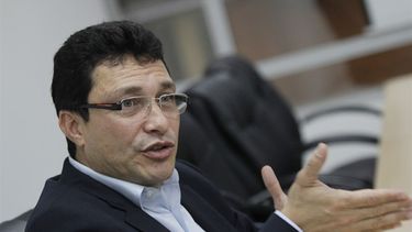 Martínez actualmente está fuera del cargo al ser suspendido por la Procuraduría&nbsp;