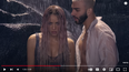 Shakira y Manuel Turizo en el videoclip de la canción Copa vacía.