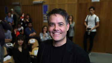 El director chileno&nbsp;Sebastián Lelio ofrece una clase de cine en Santiago de Chile.&nbsp;