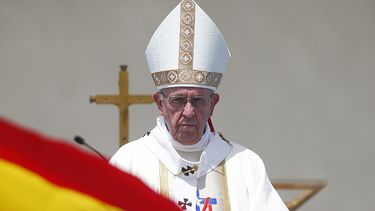El&nbsp;papa&nbsp;Francisco es visto durante la misa en la playa de Lobito de la ciudad de Iquique, Chile.