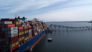 El barco de carga Dali colisionó contra el principal puente de Baltimore la madrugada del 26 de marzo