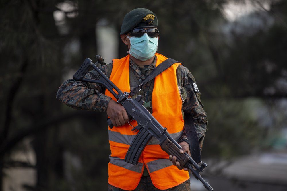 Soldado de Guatemala (Foto referencial) Soldado de Guatemala (Foto referencial)