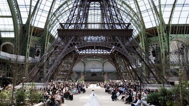 Presentación de Alta Costura de la propuesta para la temporada otoño-invierno del diseñador Karl Lagerfeld, de Chanel.&nbsp;