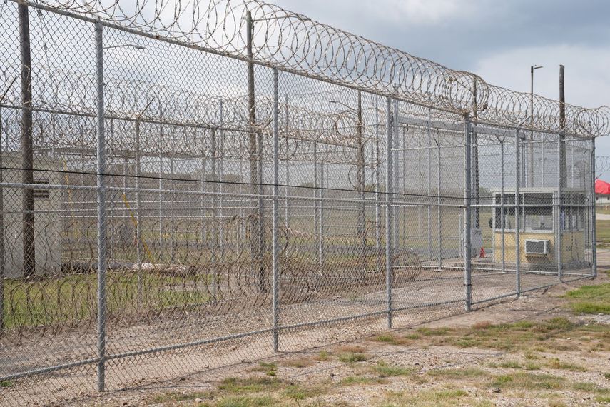 Imagen de un centro de detención de inmigrantes en Estados Unidos.