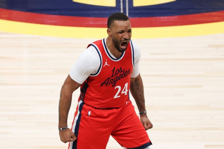 Norman Powell fue cambiado desde Los Ángeles Clippers por Kyle Anderson y Kevin Love Norman Powell fue cambiado desde Los Ángeles Clippers por Kyle Anderson y Kevin Love