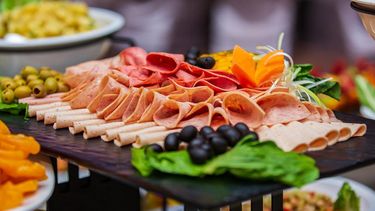Mesa de charcutería.&nbsp;