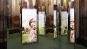 Una vista de una campaña publicitaria de Gucci seleccionada para una exposición para celebrar el centenario de la casa de modas en el Jardín Gucci en Florencia, Italia, el jueves 13 de mayo de 2021. El director creativo de Gucci Alessandro Michele celebra el aniversario de la casa de modas con una exposición. Una vista de una campaña publicitaria de Gucci seleccionada para una exposición para celebrar el centenario de la casa de modas en el Jardín Gucci en Florencia, Italia, el jueves 13 de mayo de 2021. El director creativo de Gucci Alessandro Michele celebra el aniversario de la casa de modas con una exposición.