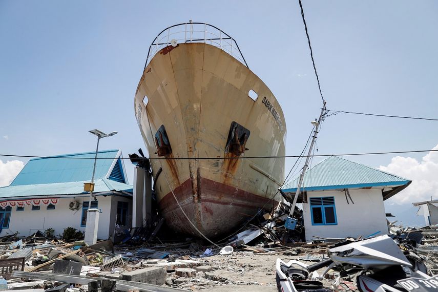 Vista del destrozo tras el terremoto y posterior tsunami en las calles de Palu (Indonesia).