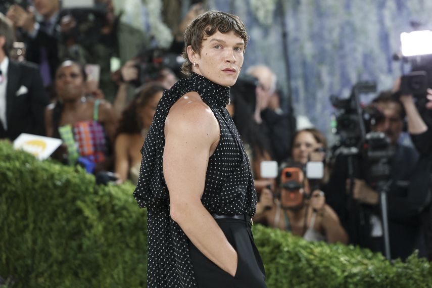 El actor estadounidense Connor Storrie llega a la Gala Met 2026, que celebra el Arte del Vestuario, en el Museo Metropolitano de Arte de Nueva York, el 4 de mayo de 2026.