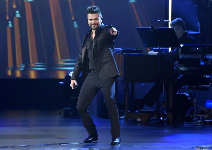 Juanes canta Quisiera Ser en el homenaje a la Persona del Año de la Academia Latina de la Grabación en honor a Alejandro Sanz el 15 de noviembre de 2017, en Las Vegas.&nbsp;