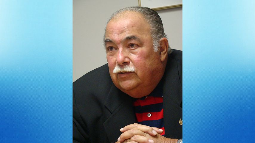 Armando Álvarez Bravo, poeta, crítico literario y artístico, así como ensayista, narrador e investigador literario.