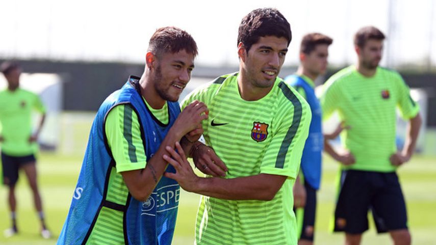 Suárez (derecha) resaltó la buena amistad que tiene con Neymar. (ARCHIVO) 
