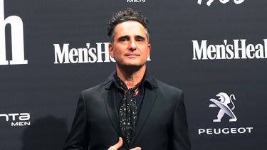 Si hay algo bueno que le puede pasar a la comunidad iberoamericana es ser diversa; yo no tengo interés en hacer apología de la canción seria, porque la seriedad no me parece un atributo importante, indica.