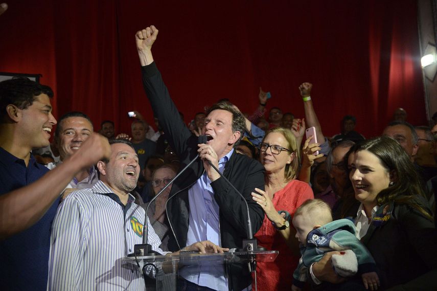 Foto cedida de la Agencia&nbsp;Brasil&nbsp;del obispo evangélico Marcelo Crivella &nbsp;durante una rueda de prensa tras ganar las elecciones para alcalde de Río de Janeiro (Brasil).&nbsp;