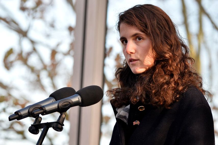 Tatiana Schlossberg, nieta del expresidente estadounidense John F. Kennedy, habla durante un servicio conmemorativo en Runnymede, Surrey, el 22 de noviembre de 2013, para conmemorar el 50.º aniversario de su asesinato.&nbsp;