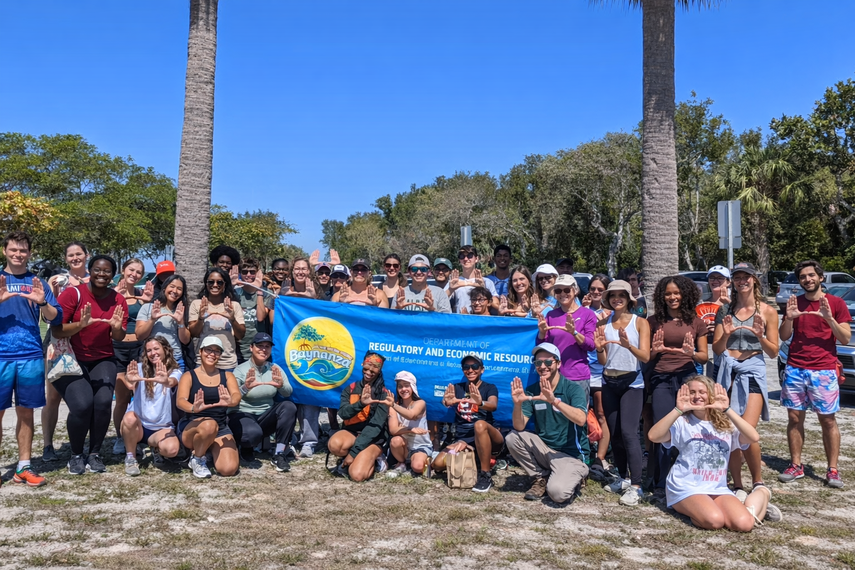 Voluntarios en Baynanza en Miami-Dade. 
