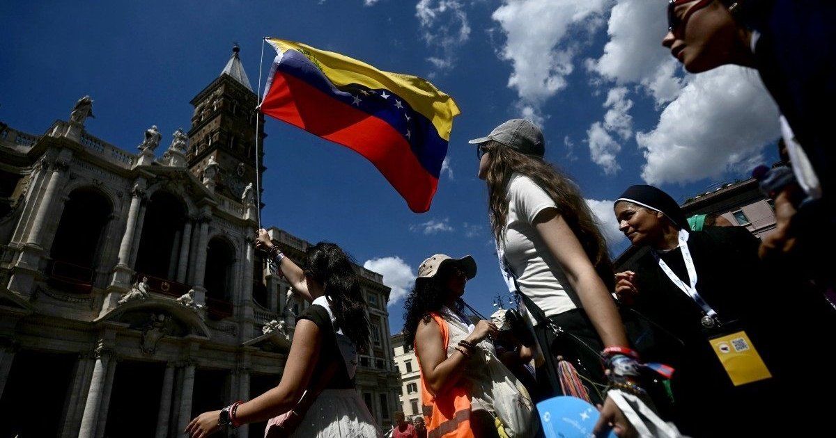 Jóvenes católicos de países en guerra llegan a Roma en busca de esperanza
