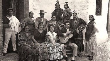 El objetivo de esta cinta es rescatar la memoria del barrio de Granada conocido como Sacromonte, mediante el testimonio de las leyendas del flamenco. (CORTESÍA)