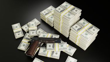 Las autoridades de Colombia incautaron el equivalente en efectivo a 2,3 millones de dólares pertenecientes a narcos vinculados a disidentes de las FARC q