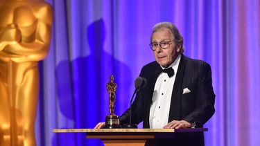 El compositor, quién trabajó en la banda sonora de más de cien películas y programas de televisión, falleció en su casa en California