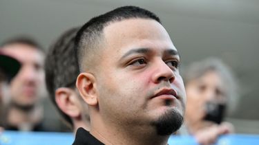 El migrante salvadoreño y residente en Estados Unidos Kilmar Abrego García al llegar a una oficina de campo del Servicio de Inmigración y Control de Aduanas (ICE) en Baltimore, Maryland, el 25 de agosto de 2025.