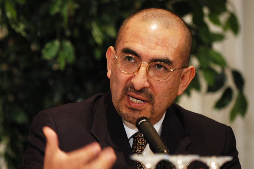 Dr. Elmer Huerta, profesor de Medicina de la Universidad George Washington.