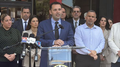 Bryan Calvo, alcalde de Hialeah, anuncia la constitución oficial de CUBAT Task Force para supervisar las empresas que negocian con el régimen de La Habana.