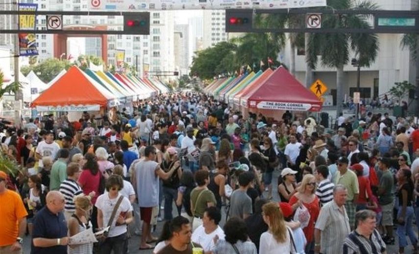 El Premio Paz de Poesía regresa a Miami para galardonar a las mejores obras. (CORTESÍA)