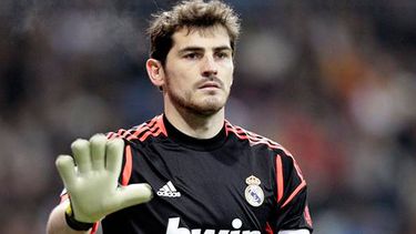 Casillas pidió a la afición del Bernabéu que lo piten a él solamente y no a otro jugador (EFE)