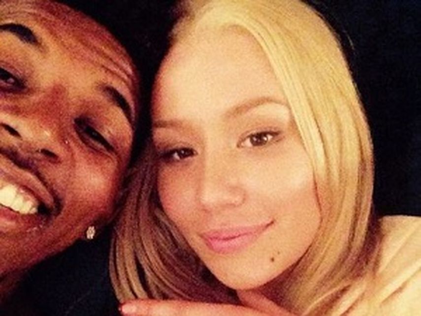 La cantante Iggy Azalea junto a su prometido el basquetbolista Nick Young. (INSTAGRAM)