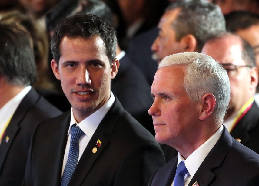 &nbsp;El vicepresidente de los Estados Unidos, Mike Pence (d), y el mandatario interino de Venezuela, Juan Guaidó (i).