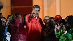 El gobernante Nicolás Maduro celebra los resultados del simulacro electoral del 25 de mayo