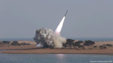 La última vez que&nbsp;Corea&nbsp;del&nbsp;Norte&nbsp;efectuó una prueba de un proyectil de largo alcance fue el 7 febrero de 2016.