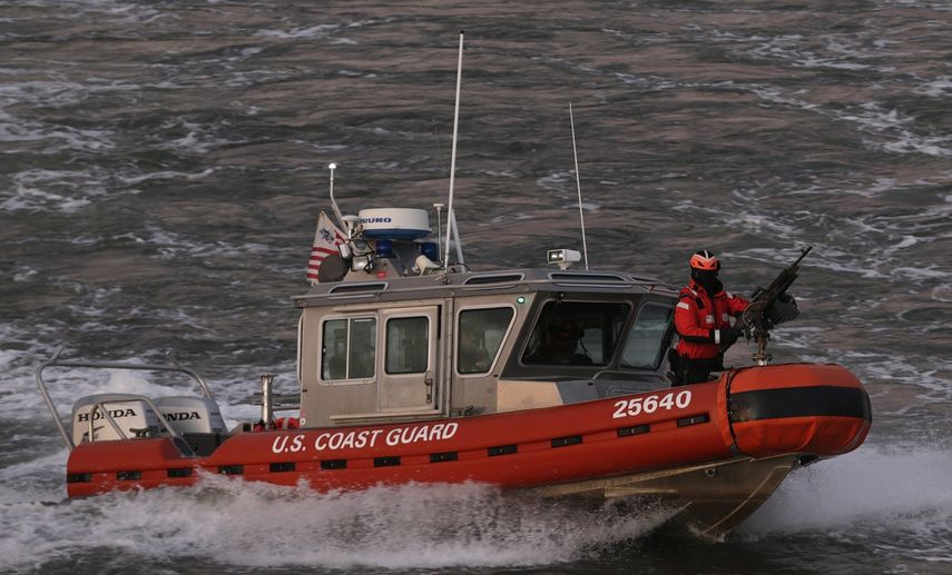 Patrulla del Cuerpo de Guardacostas.