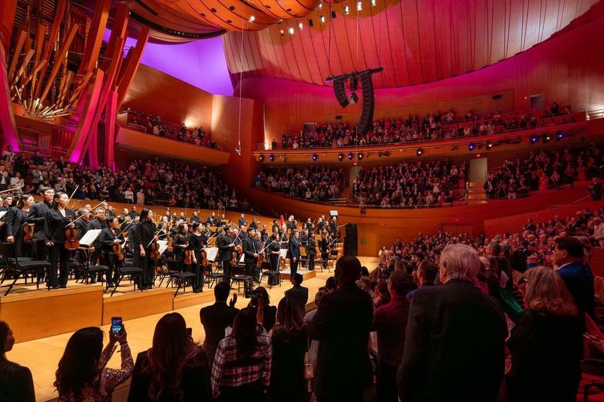 La Fiesta de Gustavo, evento que celebró la trayectoria del Director Musical y Artístico venezolano Gustavo Dudamel junto a la Filarmónica de Los Ángeles, el 14 de octubre de 2025, en el Walt Disney Concert Hall.