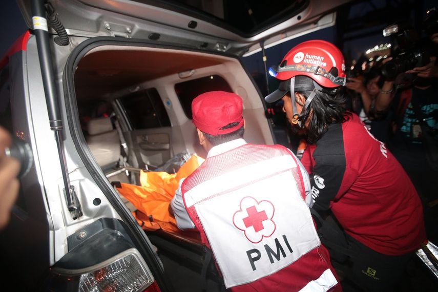 Los restos descubiertos señalan que la aeronave habría impactado en el agua a gran velocidad.