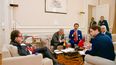 Los funcionarios de la Casa Blanca Jon Finer y Juan González reunidos el 05FEB24 con Gustavo Petro en la Casa de Nariño.&nbsp;