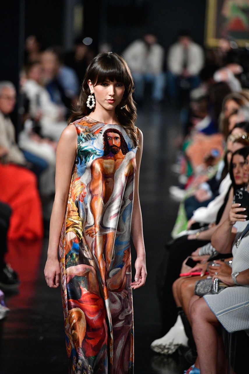 Piezas de la colección Óleo sobre lienzo, que la diseñadora Yas González mostró en Miami Fashion Week.