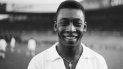 En esta fotografía del 13 de junio de 1961, el futbolista brasileño Pelé, cuya vida ha inspirado a Netflix a producir un documental. En esta fotografía del 13 de junio de 1961, el futbolista brasileño Pelé, cuya vida ha inspirado a Netflix a producir un documental.