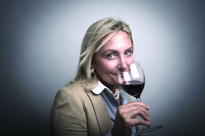 El vino de la familia Garrido fue fabricado por primera vez en 1922 en una bodega de la Rioja, España.