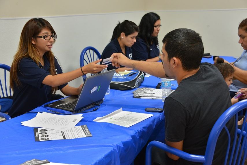 El Consejo Nacional Hispano para el Envejecimiento está realizando consultas y jornadas de inscripciones a las comunidades más necesitadas de Miami  (Giselle Santalucci)