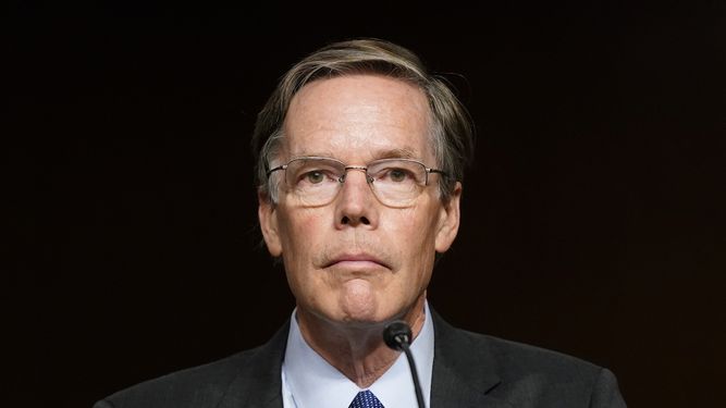 El entonces nominado para ser embajador de Estados Unidos en China Nicholas Burns asiste a una audiencia ante la Comisión de Relaciones Exteriores del Senado, el 20 de octubre de 2021, en Washington, D.C.&nbsp;