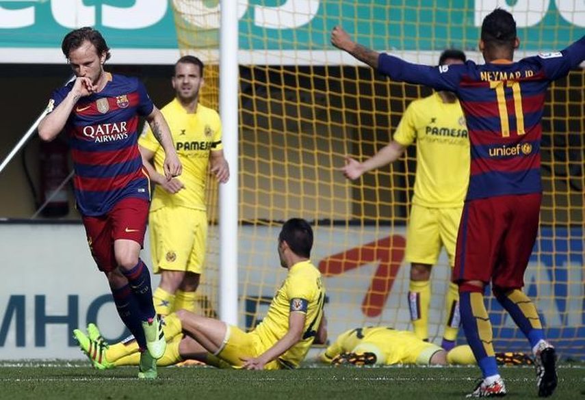 Rakitic adelantó al Barcelona que luego no pudo amntener la ventaja. (EFE)